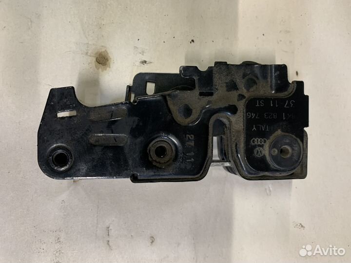 Замок капота Ауди А4 А5 Б8