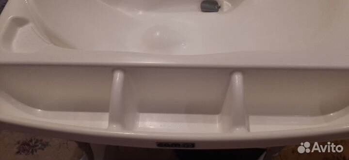 Пеленальный столик с ванночкой
