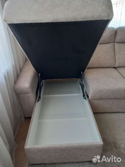 Большой угловой диван бу