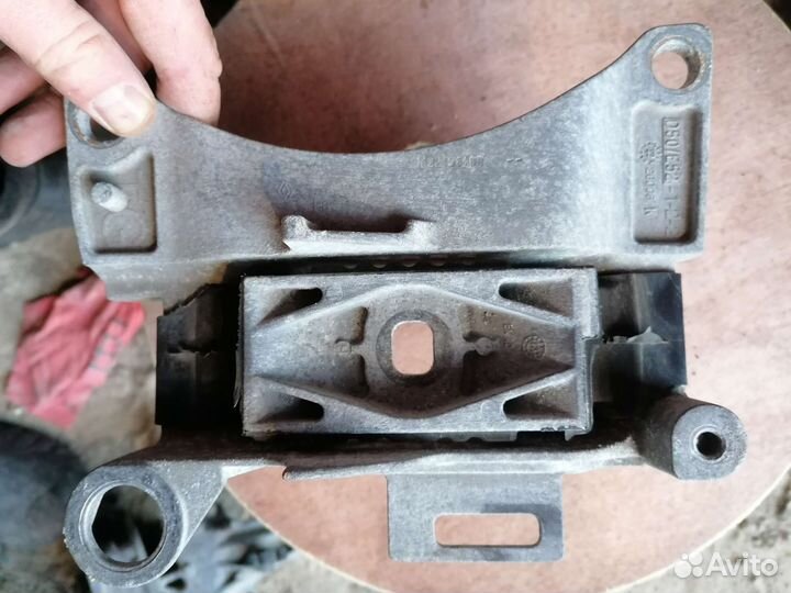 Подушка двигателя renault scenic