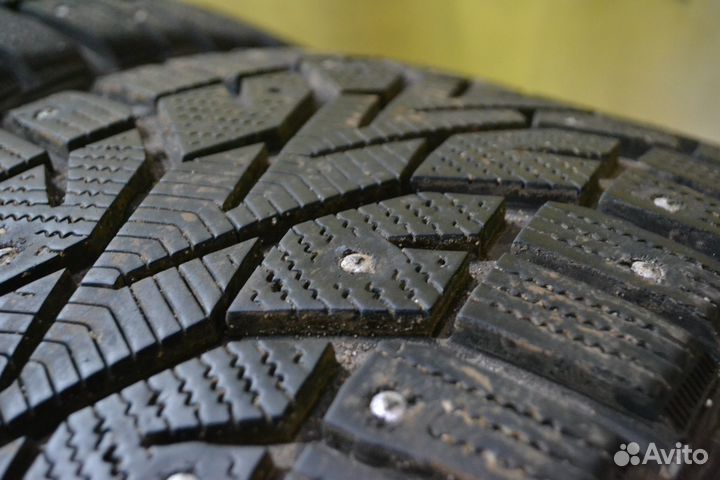 Gislaved NordFrost 100 225/45 R17