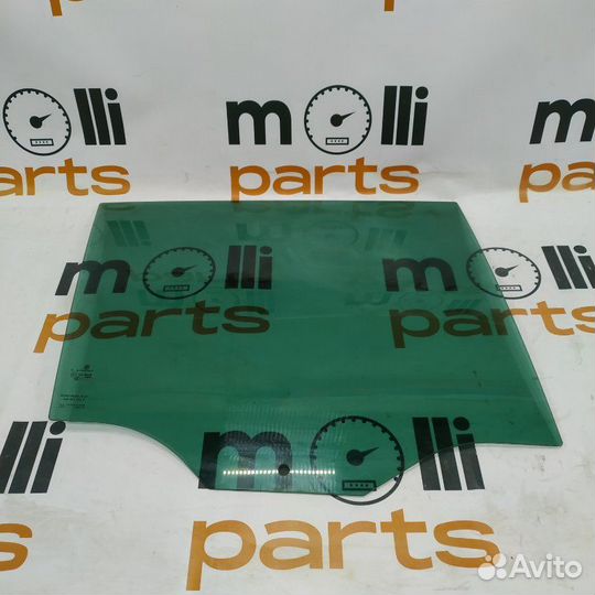 Стекло двери заднее правое Volkswagen Tiguan 2