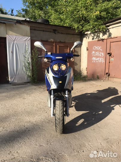 Скутер tornado S