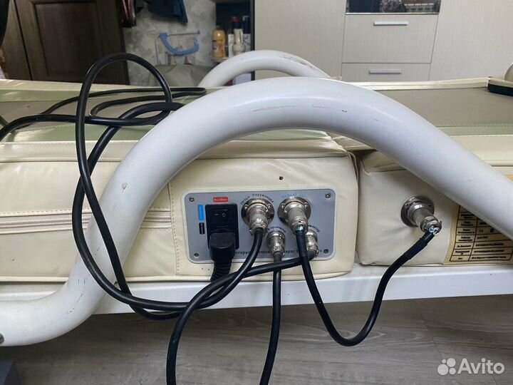 Массажно-терапевтическая кровать Vital Rays Classi