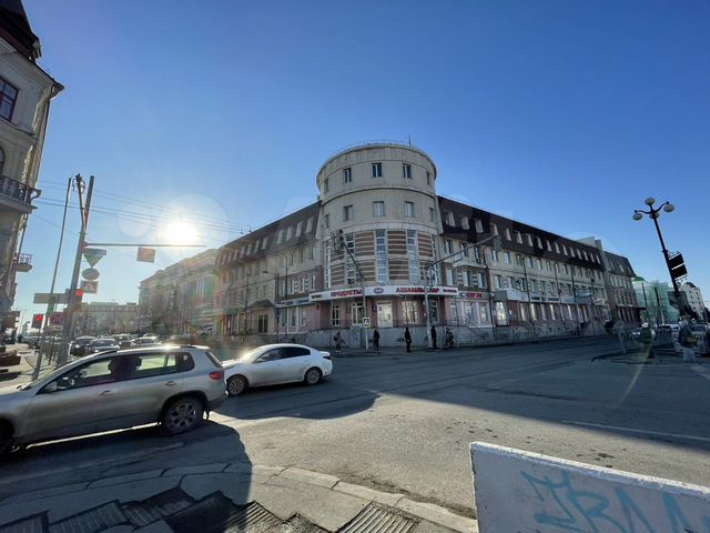 Помещение 299 м² в самом центре города, 1 Линия