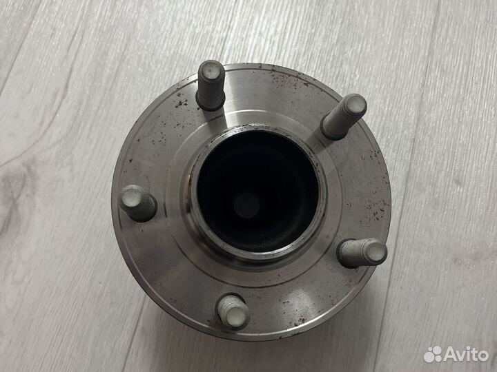 Задняя ступицы в сборе на ford focus 3