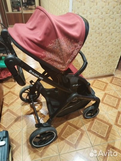 Прогулочная коляска