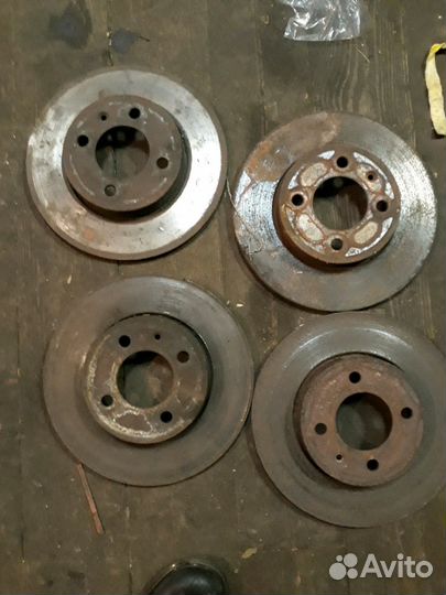 Тормозные диски Фольксваген Пассат б3 б4
