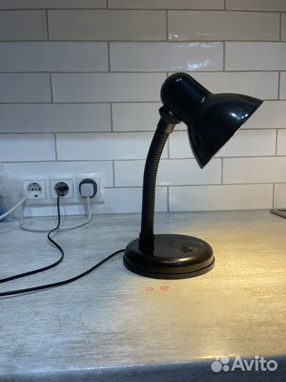 Лампа настольная