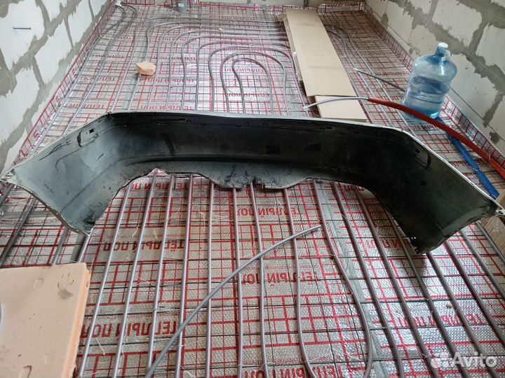 Задний бампер