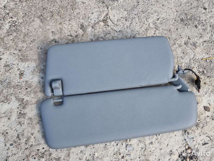 Козырёк солнцезащитный левый Фольксваген Туарег