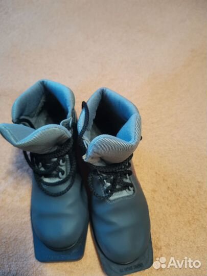 Лыжные ботинки классические