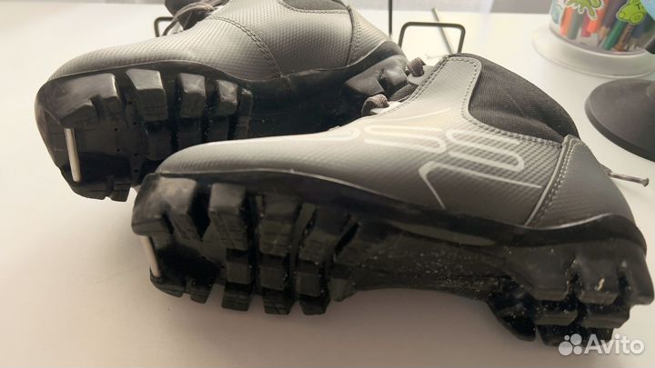 Лыжные ботинки детские 30р