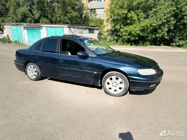 Opel Omega 2.2 МТ, 2000, 286 092 км