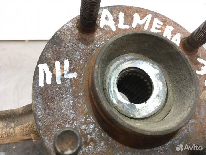 Кулак поворотный передний левый Nissan Almera N16