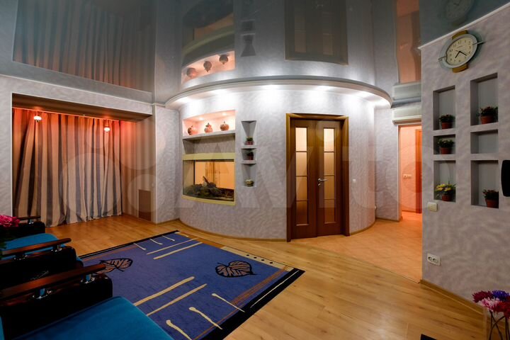 2-к. квартира, 70 м², 4/6 эт.