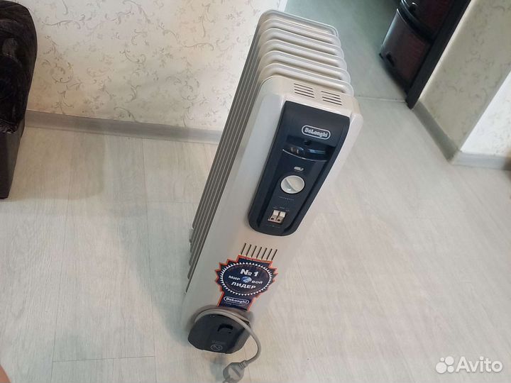 Масляный обогреватель delonghi