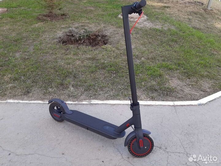 Электросамокат Б/У Хiaomi scooter mijia 365 pro