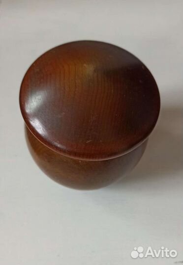 Старинная деревянная шкатулка