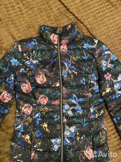Куртка на девочку подростка