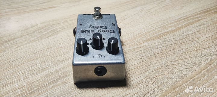 Педаль Deep Blue Delay, реплика