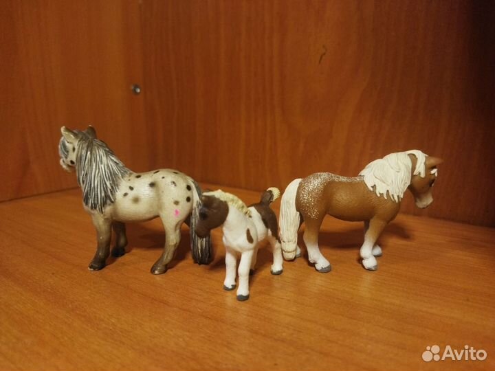 Семья лошадей schleich