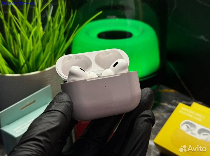 AirPods Pro 2 USB-C & Apple Watch 9 2024