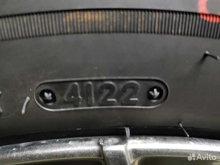 Triangle PL02 235/60 R18