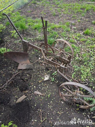 Конный плуг