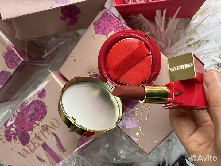 Valentino кушон помада подарочный набор