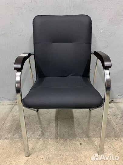 Кресло руководителя Самба. Офисная мебель