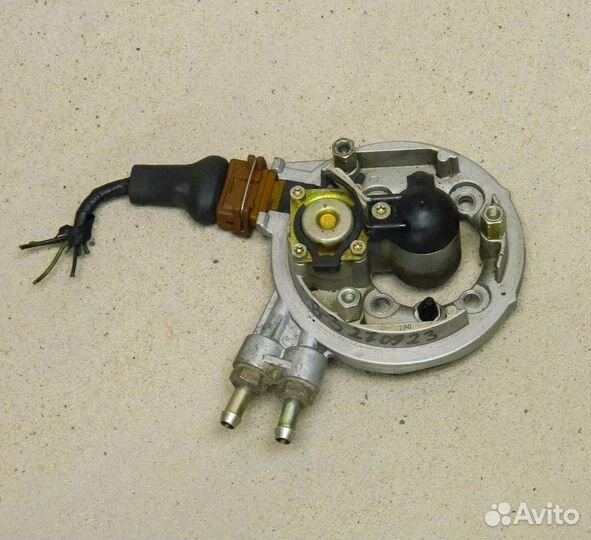 Форсунка моновпрыска VW Passat B3 1.8