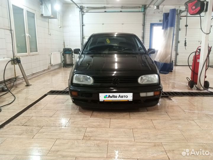 Volkswagen Golf 1.6 МТ, 1997, 274 562 км