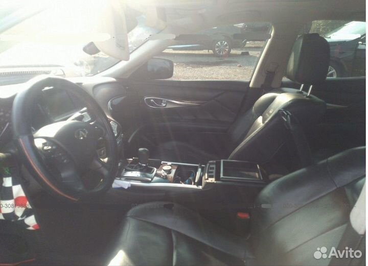 В разборе автомобиль Infiniti M25/37/56 Y51