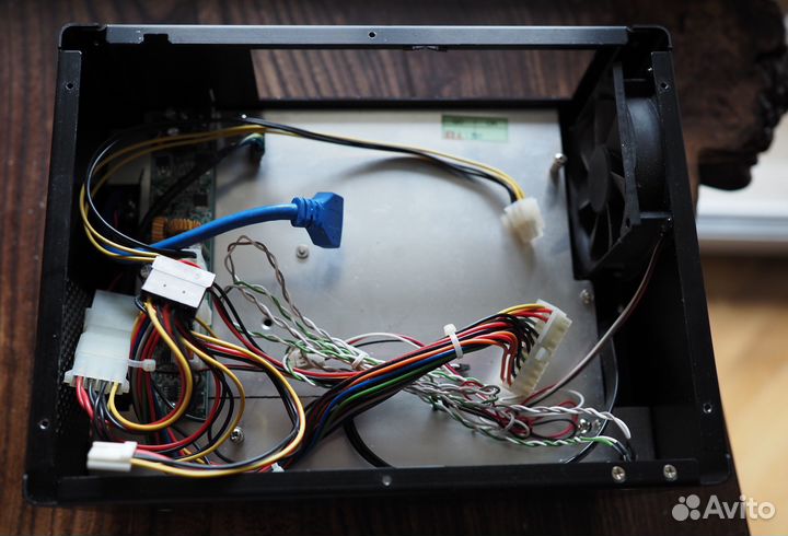 Mini-itx Lian Li PC-Q09 65вт + Blu-ray