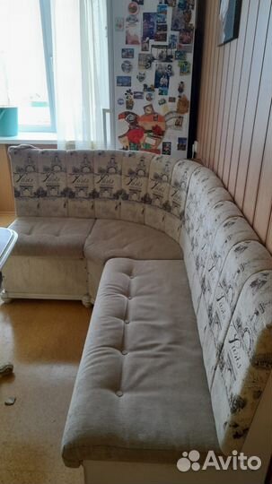 Угловой диван на кухню бу