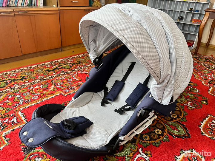 Коляска 2 в 1 adamex