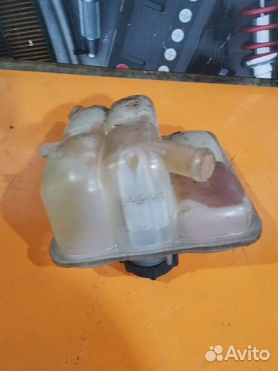 Бачок расширительный Ford Focus 2 хетчбек 2.5 hydb