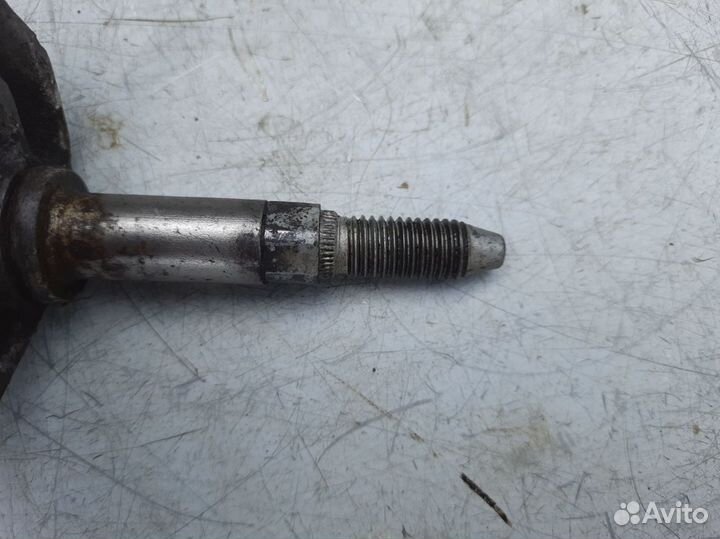 Кронштейн кпп Renault Clio 2 Symbol 1998 2008