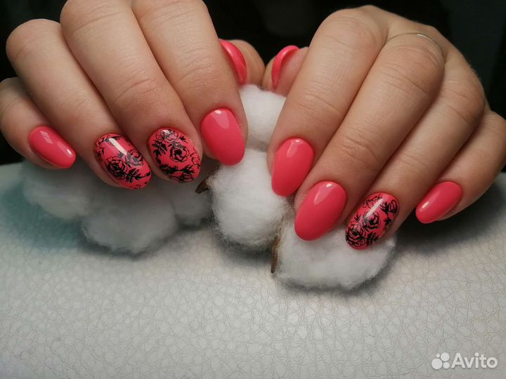 Маникюр, педикюр, шугаринг