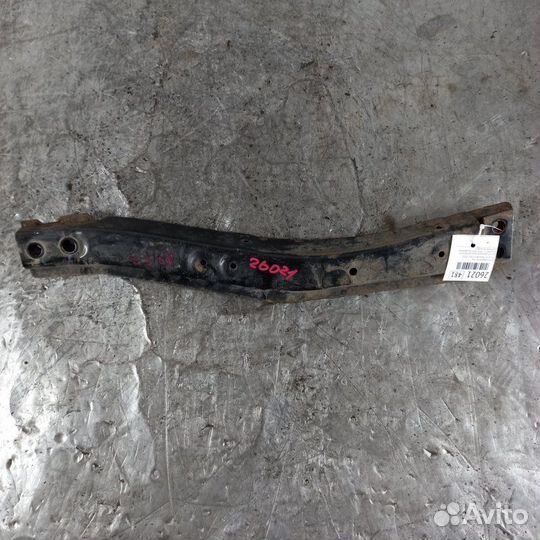 Балка подрамника передняя левая Mitsubishi