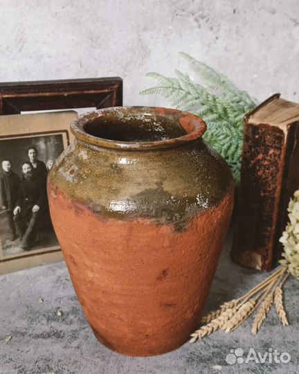 Глиняный горшок