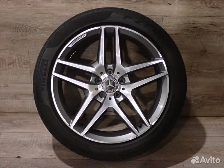 R19 Pirelli P Zero 245/45, PCD 5x112 DIA 66.6