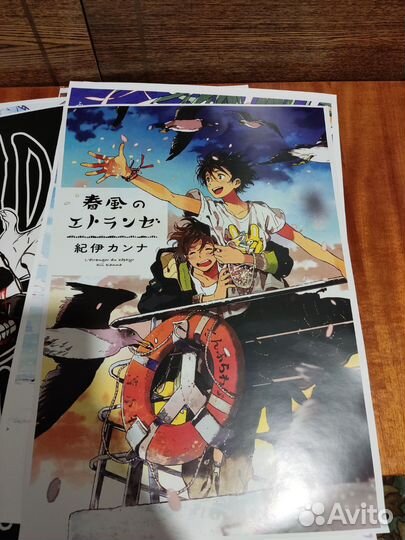 Плакаты аниме и K-POP в ассортименте