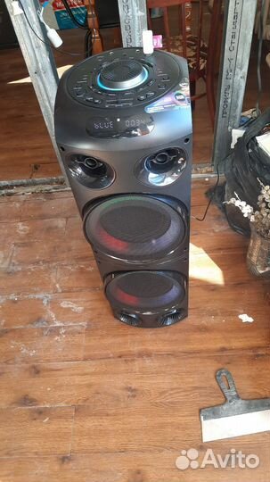 Музыкальная колонка большая