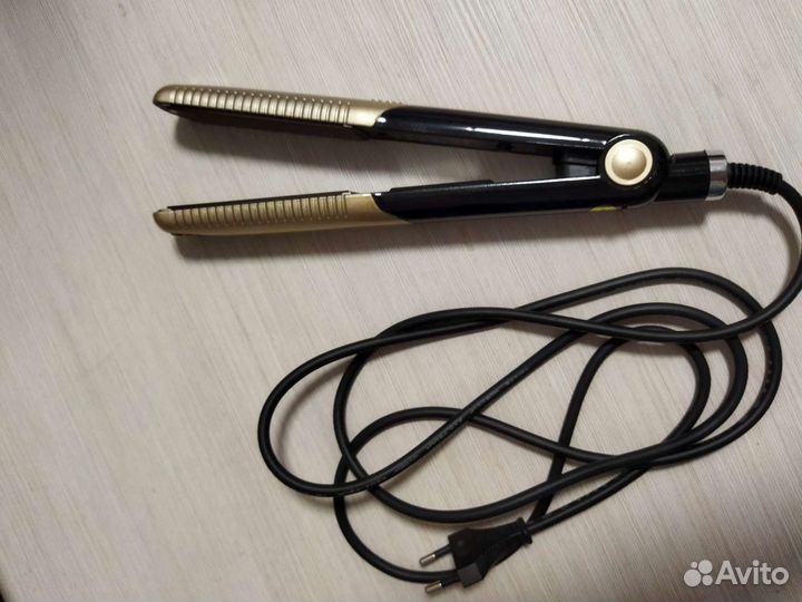 Выпрямитель для волос