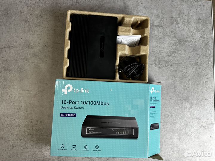 Коммутатор Свитч Хаб на 16 портов TP-link SF1016D