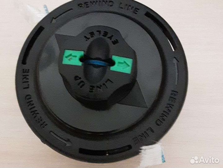 Вал для триммера makita um4030