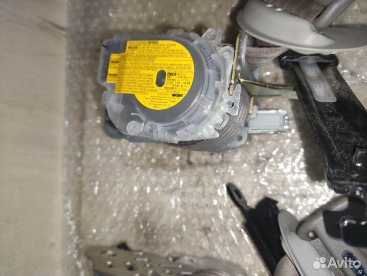 Ремень безопасности передний Toyota Mark X GRX121