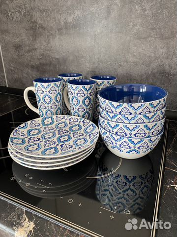 Набор столовой посуды на 4 персоны